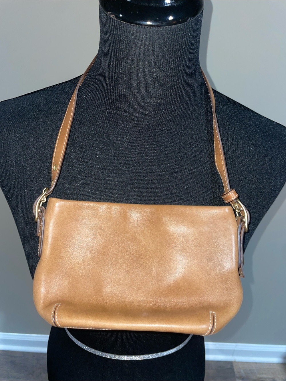 Y2K Coach Smooth Brown Leather Shoulder Bag